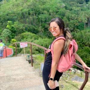 Meet your Posher, Jean